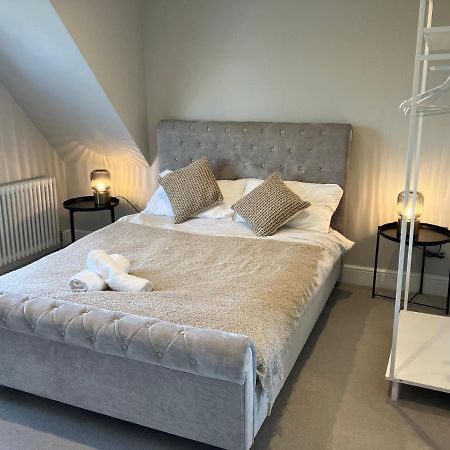 Stylish 1 Bed Flat With Private Terrace In Wimbledon - 3 The Queens Londyn Zewnętrze zdjęcie